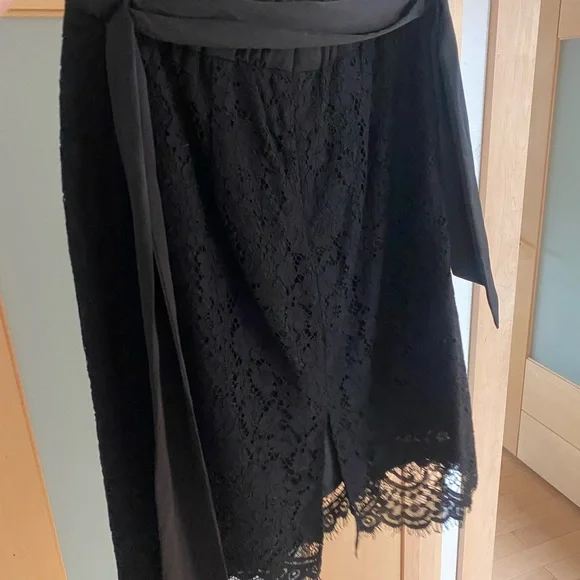 JCrew Black Lace Skirt 0 - Picture 2 of 4